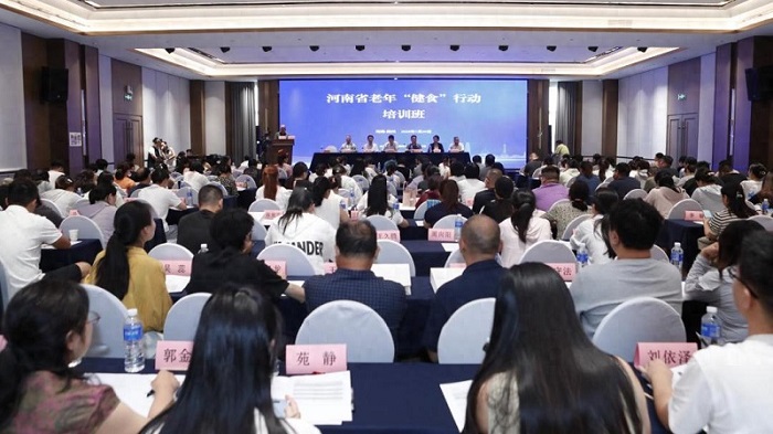 河南老年人的专属营养福利来了！2026年覆盖85个县区，家门口就能享全流程服务